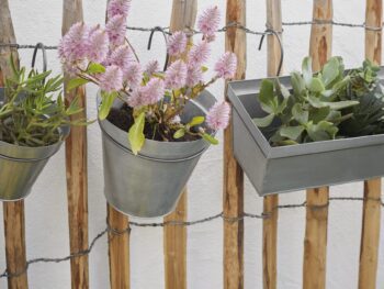 Madam Stoltz potteskjuler - altan - rækværk